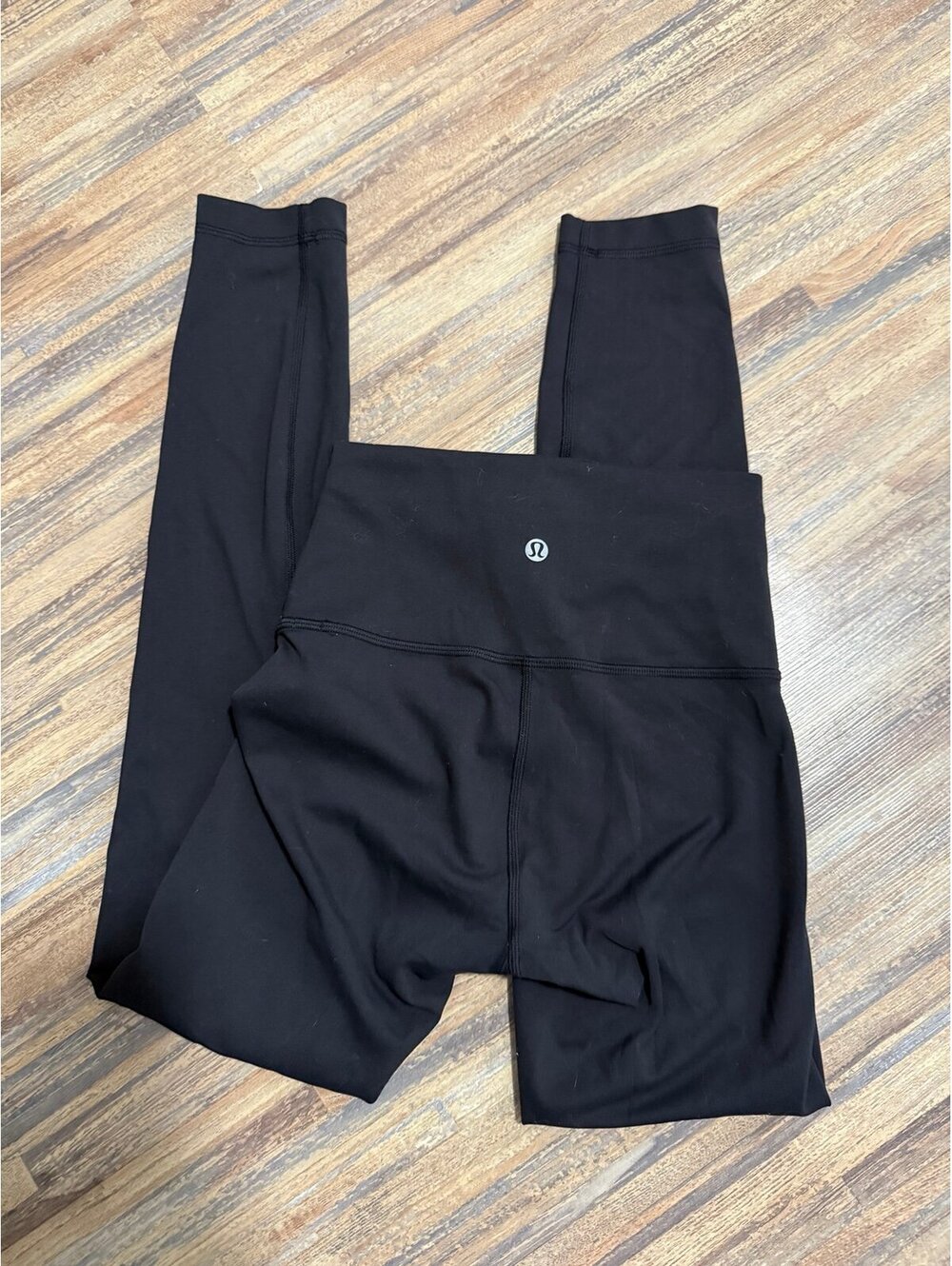 Lululemon Wunder Train High-Rise Tight 25" size 2